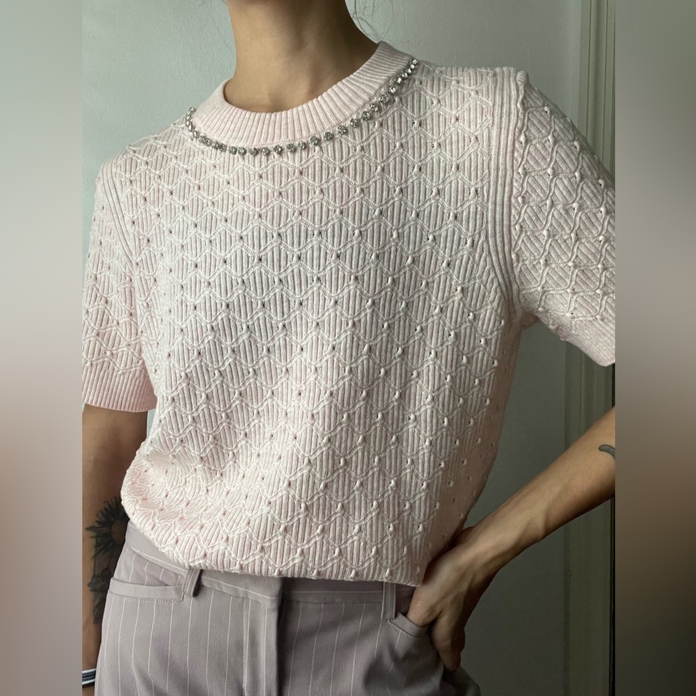 NWT Elle baby pink jeweled knit tee